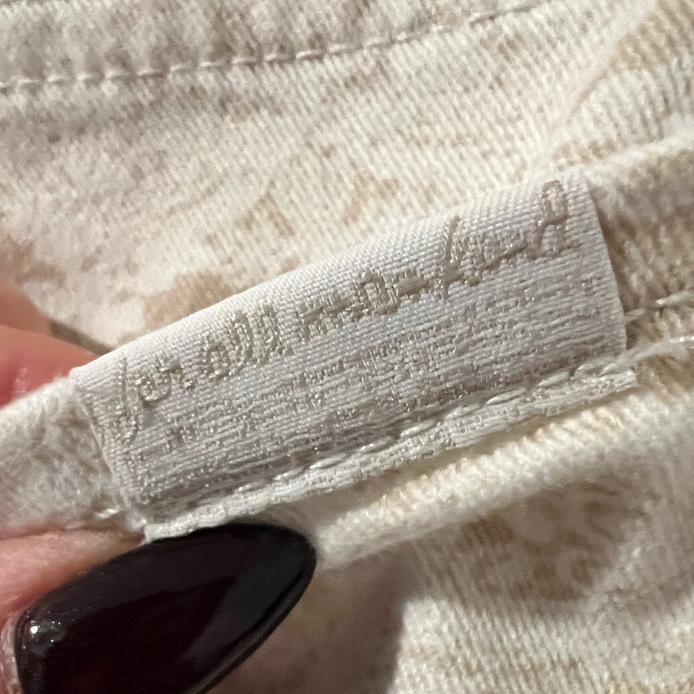 7 For All Mankind Cream Lace Printed Skinny Denim Sz. 27 *EUC* MSRP: $249+tax - Picture 5 of 9
